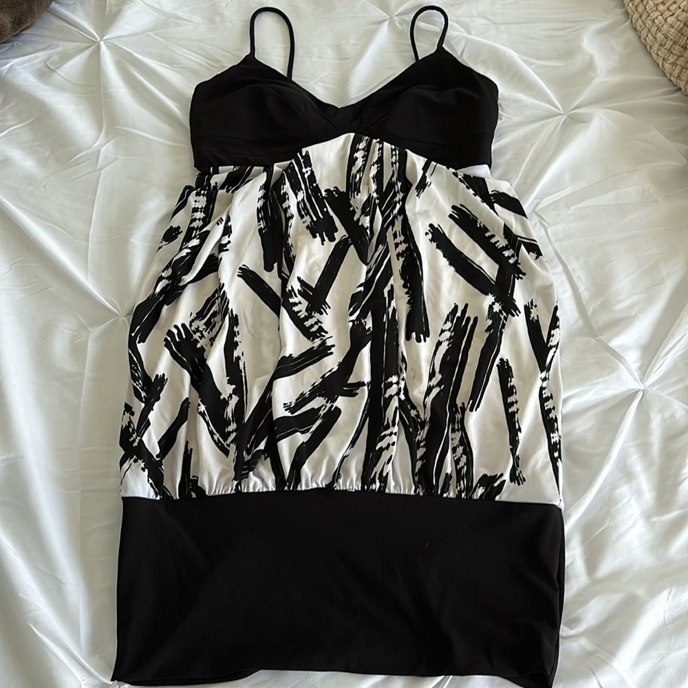 BLACK-WHITE DRESS-SMALL